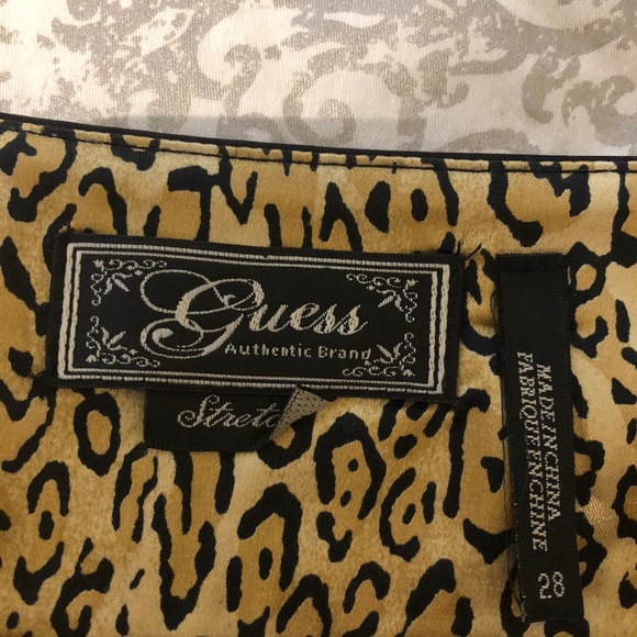 Guess skirt - sexy and sophisticated! - Picture 3 of 6